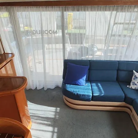 船上ホテル Moonlight Houseboat パレルモ